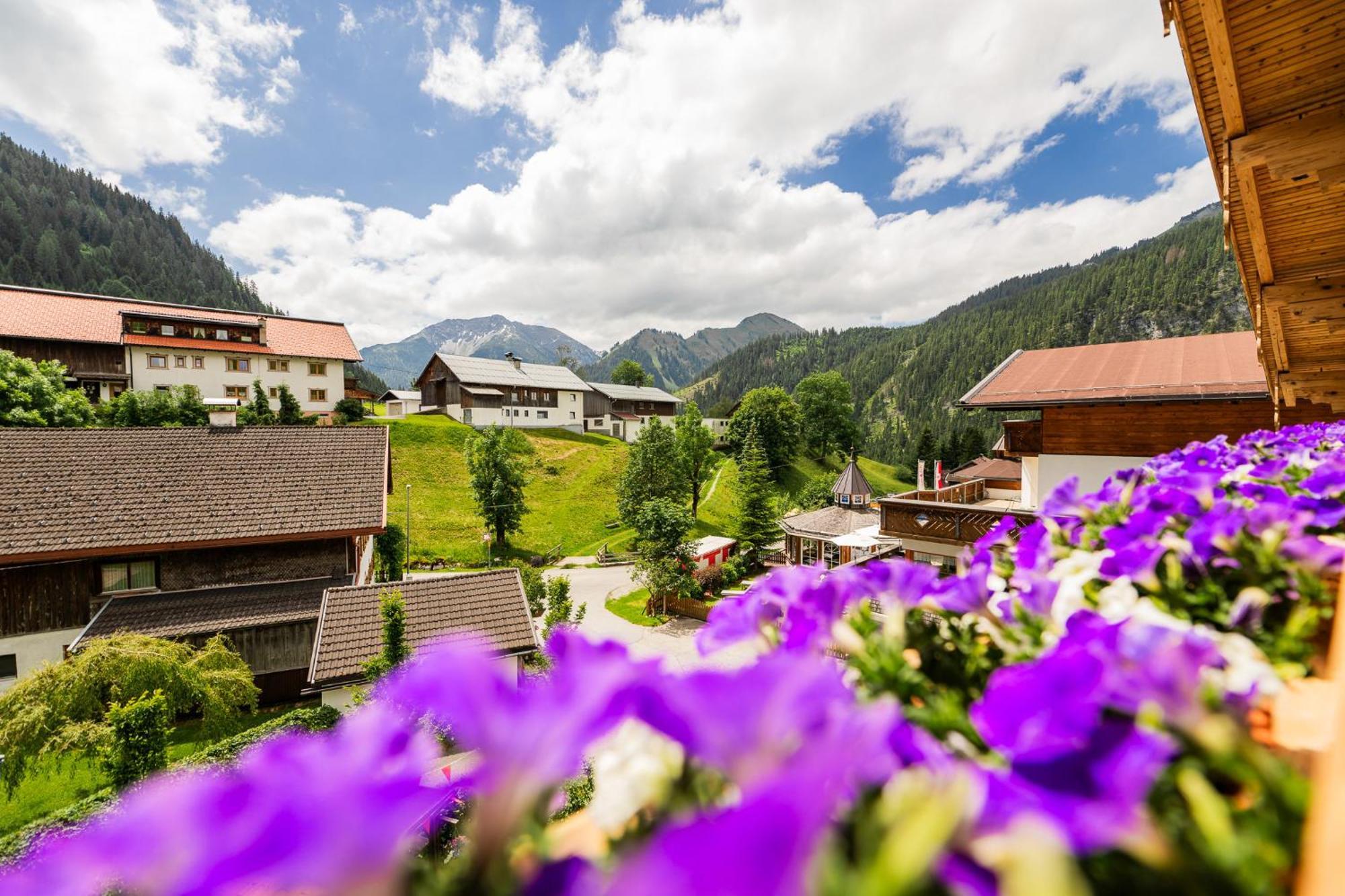 Mountainlodge Tirol Berwang Exterior photo